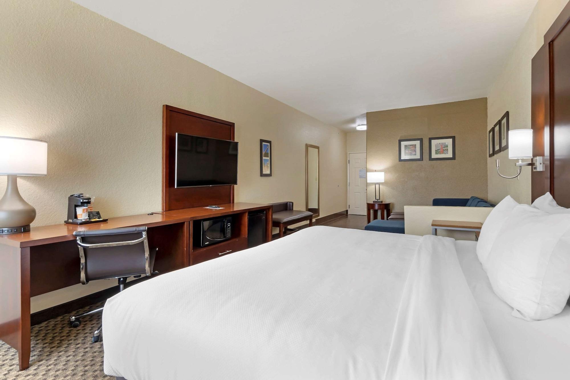 Comfort Inn & Suites Near Six Flags & Medical Center San Antonio Exterior foto